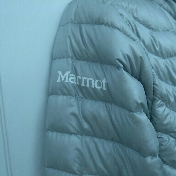 MARMOT Women’s Silver Ultralight Puffer Jacket Goo - Picture 6 of 7